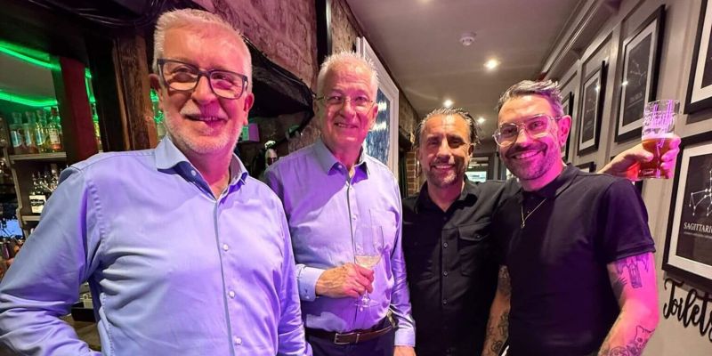 Cricket royalty hosts 'An Evening with at The Horseshoes'